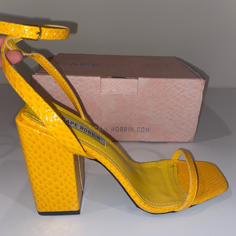 Snake print Block heels